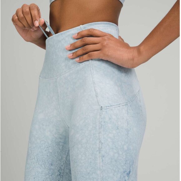 Lululemon Fast and Free Short 10" City Grit White Blue Fog - Picture 2 of 9